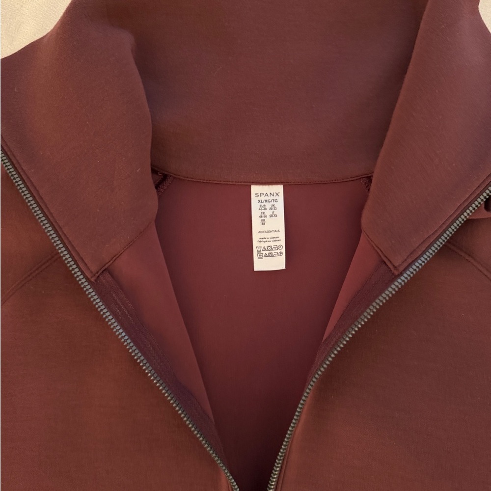 SPANX AirEssentials®
Half Zip - Picture 3 of 6